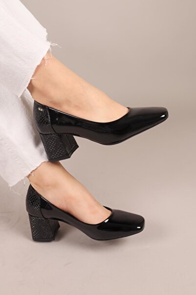 Birikon Pumps Block Heeled Shoes with Snake Texture on the Back Black