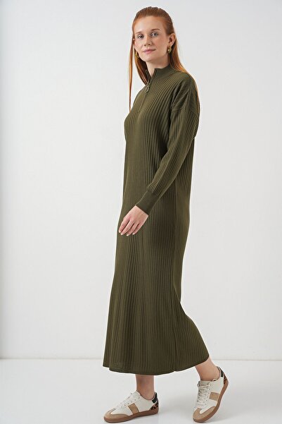 Hiccup Φόρεμα BDART με υφή πλεκτού με κουμπιά με μισό κοστούμι