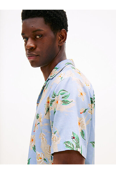 Tommy Hilfiger Men's Lightweight Floral Shirt