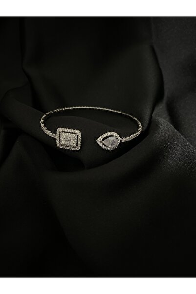 SPİEL&GESCHENKHAUS سوار داملا باجيت من حجر السواروسك