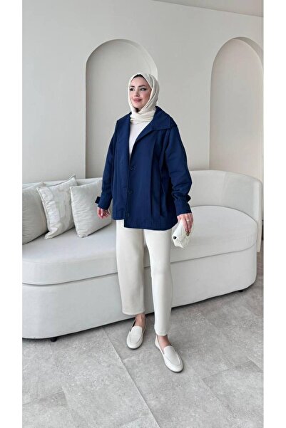 MODA AKGÜN YANI PİLELİ KISA OVERSIZE TRENÇKOT