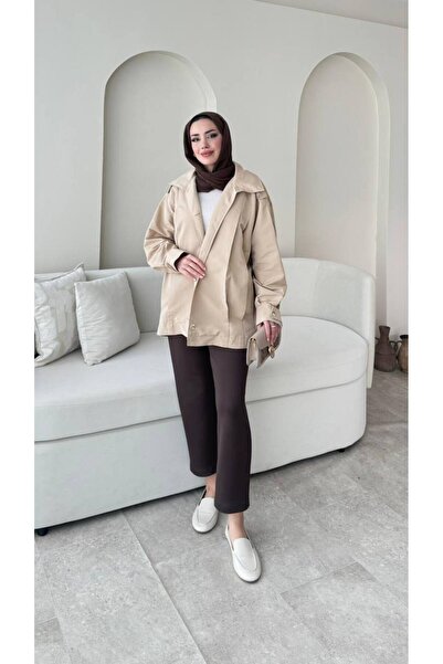 MODA AKGÜN YANI PİLELİ KISA OVERSIZE TRENÇKOT