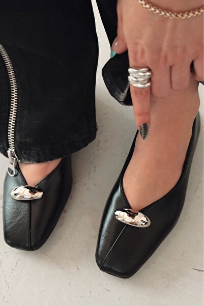 I Love Shoes Tormel Women's Ballet Flats Black Matte Leather