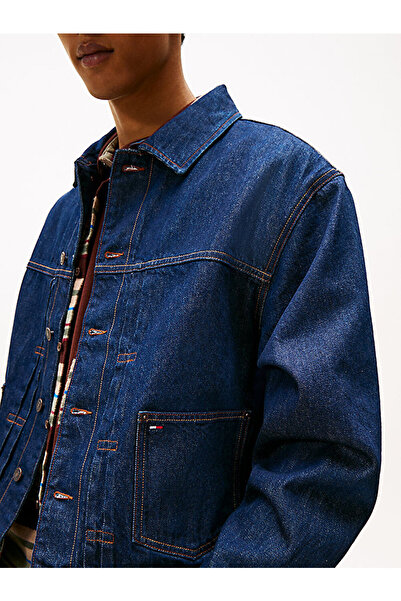 Tommy Hilfiger Men's Pleated Trucker Denim Jacket