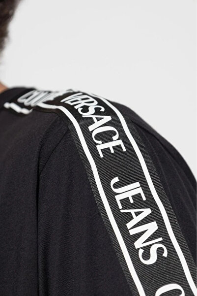 Versace Men's Regular Fit Round Neck Shoulder Logo Stripe Tape Short Sleeve Black T-Shirt 79Gahc02Cj01C-899