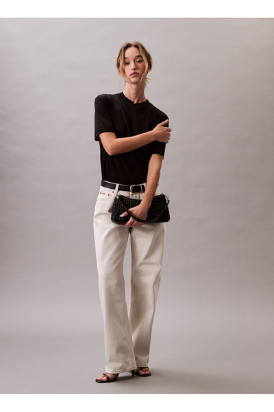 Calvin Klein Yuvarlak Yaka Düz Siyah Kadın T-Shirt LV044B206GUB1