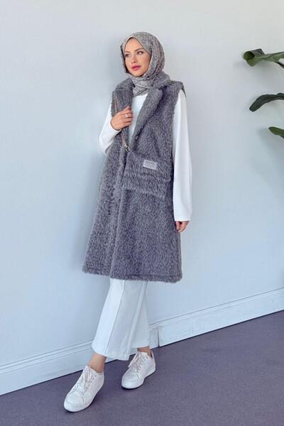 Hazamoda سترة فرو مع حقيبة باللون الرمادي