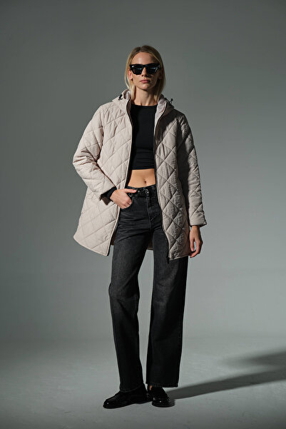 Maule Γυναικείο παλτό με φερμουάρ με καπέλο με καπιτονέ μοτίβο μπακλαβά με αντινερόφυλλο @Stokholm