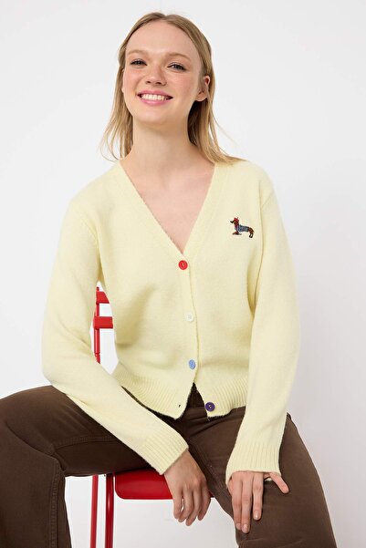 Trendyol Collection Yellow Teen Dog Embroidered V-Neck Soft Textured Knitwear Cardigan Twoaw26Hi00273