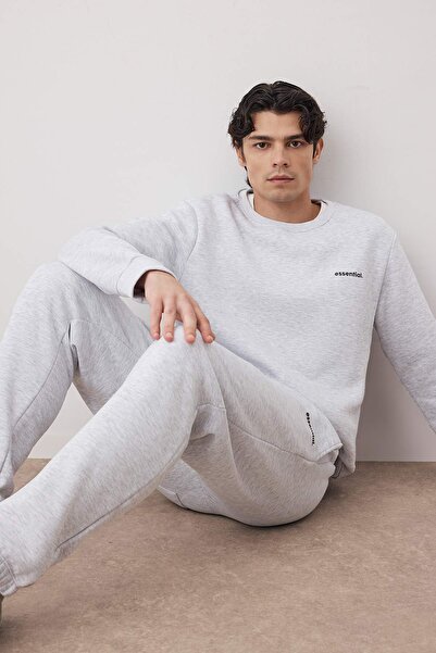 Trendyol Collection Grimelanj Regular Cut Text Printed Warm Sweatshirt Tracksuit Set Tmnaw24Em00004