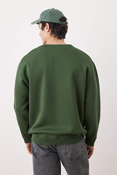 Trendyol Collection Χακί Crew Neck Oversize/Φαρδιά κομμένη με φλις εσωτερικά Κέντημα σκύλου Φούτερ TMNAW24SW00064