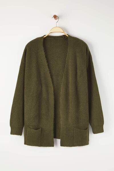 Trendyol Curve Khaki Soft Textured Pocket Detailed Knitwear Cardigan Tbbaw26Av00027