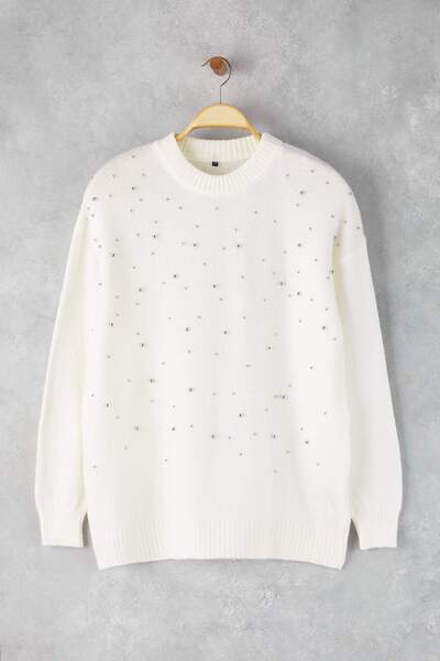 Trendyol Curve Ecru Troc Detailed Soft Feeling Knitwear Sweater Tbbaw26An00010