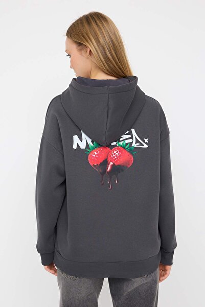 Trendyol Collection Teen Thick Fleece Inside Anthracite Hooded Front and Back Strawberry Printed Knitted Sweatshirt Twoaw26Sw00114