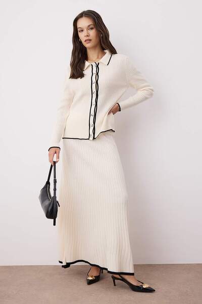 Trendyol Modest Ecru Regular Ribbed/Camisole Plain Knitwear Hijab Bottom - Top Set Tctaw26Us00027