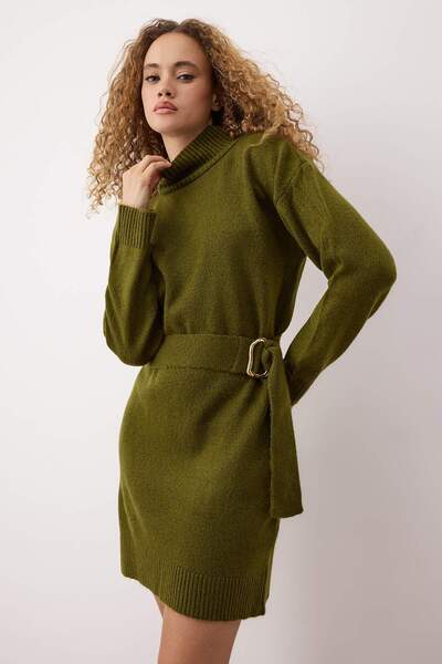 Trendyol Collection Khaki Plain Short / Mini Soft Textured Oversize Belt Detailed Short/Mini Knitwear Dress Twoaw26El00155