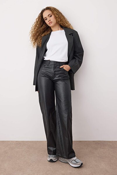 Trendyol Collection Black Plated High Waist Wide Leg Jeans Twoaw26Je00156