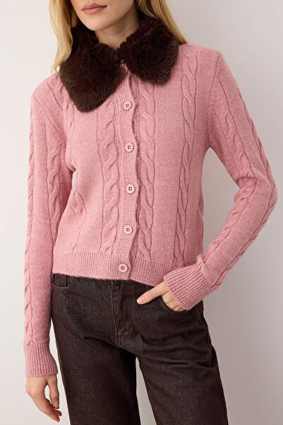 Trendyol Collection Pink Crop Fur Detailed Fitted/Body Hugging Knitwear Cardigan Twoaw26Hi00048