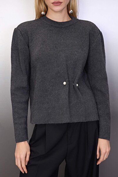 Trendyol Collection Anthracite Soft Textured Accessory Detailed Knitwear Sweater Twoaw26Kz00237