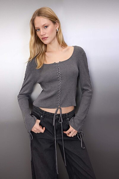 Trendyol Collection Anthracite Premium Yarn/Special Yarn Lace Detailed Knitwear Sweater Twoaw26Kz00205