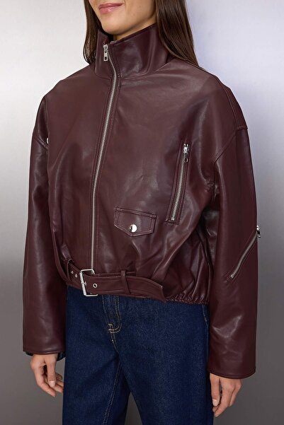 Trendyol Collection Hnědá oversize přiléhavá bunda z umělé kůže Bomber Slim Jacket TWOAW26MO00053