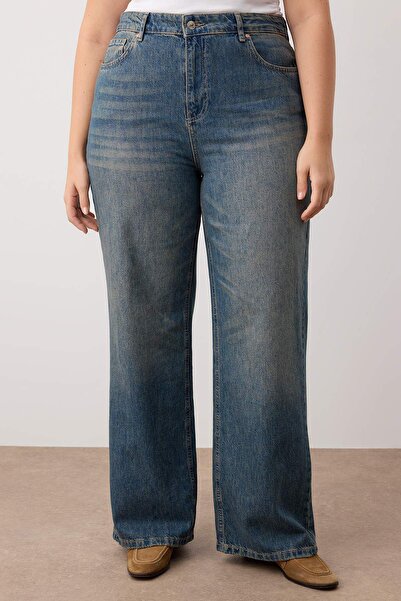 Trendyol Curve Udržitelnější džíny s efektem modrého vyblednutí, vintage styl, vysoký pas, široké nohavice TBBAW26CJ00048