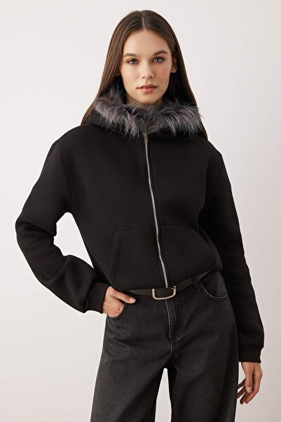 Trendyol Collection Black Zippered Furry Hooded Pocket Regular/Normal Fit Thick Knitted Sweatshirt Twoaw26Sw00176