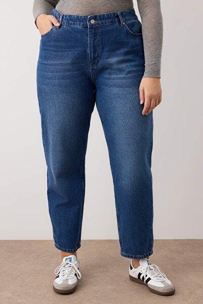 Trendyol Curve Dark Blue High Waist Plus Size Mom Fit Jeans Tbbaw24Cj00050