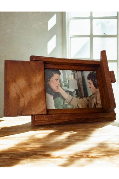 Yaratıcı sanatlar atölyesi Χειροποίητη Ξύλινη Διακοσμητική Κορνίζα Φωτογραφιώ...