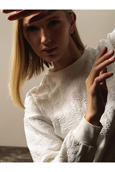 Xint Kadın Kbeyaz Pamuklu Regular Fit Sweatshirt