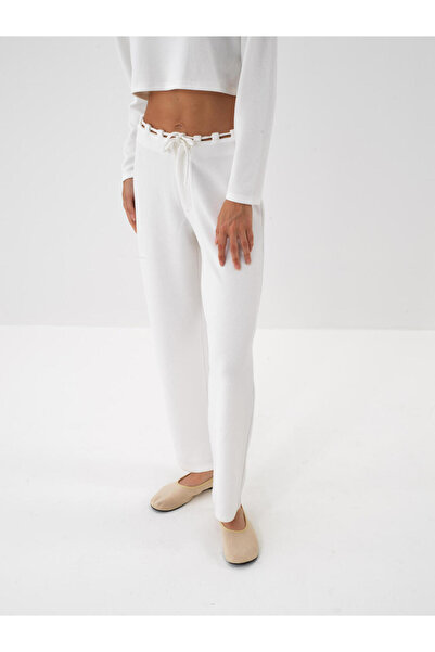 Xint Kadın Ekru Esnek Dokulu Regular Fit Sweat Pantolon