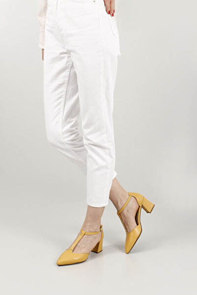 GÖNDERİ(R) Women / Girls Mustard Ankle Strap Medium Heeled Genuine Leather Shoes