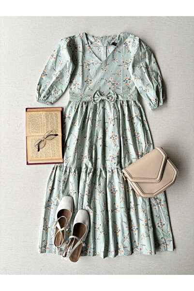 KÜÇÜĞÜM BUTİK Γυναικείο φόρεμα ποπλίνας με στρώσεις με κολάρο V, Water Green Branch