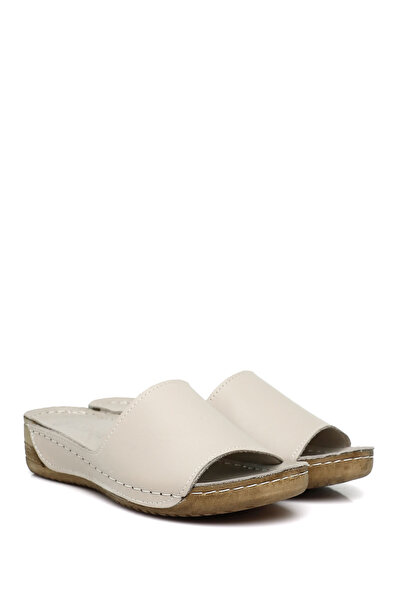 GÖNDERİ(R) Women / Girls Cream Filled Sole Genuine Leather Slippers