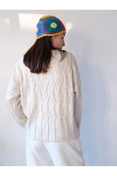 Butik Una Fiaba Ecru Oversize Crew Neck Soft Textured Knit Sweater