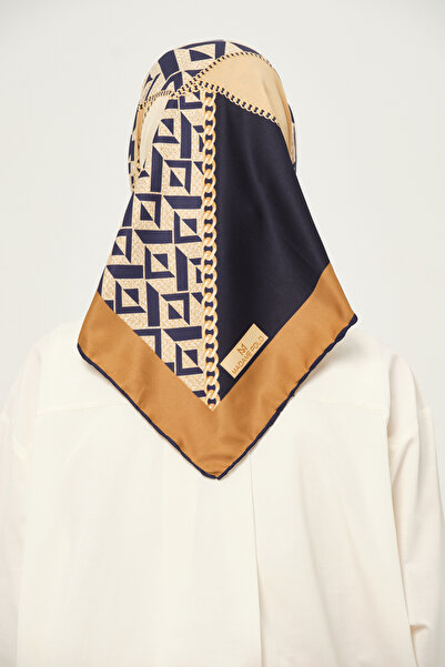 Madame Polo Μοτίβο Φουλάρι Twil Αντιολισθητικό 90x90 εκ. Καφέ Νυχτερίδα