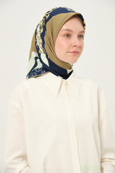 Madame Polo Μπεζ ύφασμα με σχέδιο Twil, αντιολισθητικό και χωρίς ζαρώματα