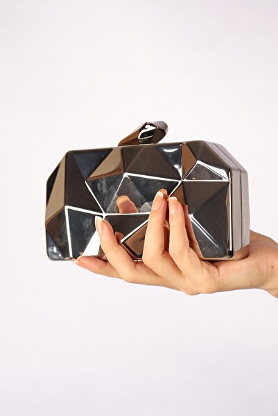 weem bag Elysara Eb0808 |   Pyramid Chic Metal Showy Evening Dress Bag
