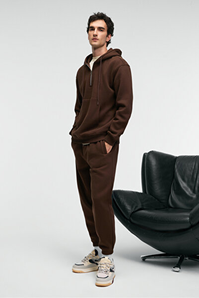 GRIMELANGE Ansel men's elastic tight leg three pocket soft organic cotton bitter coffee sweatpants