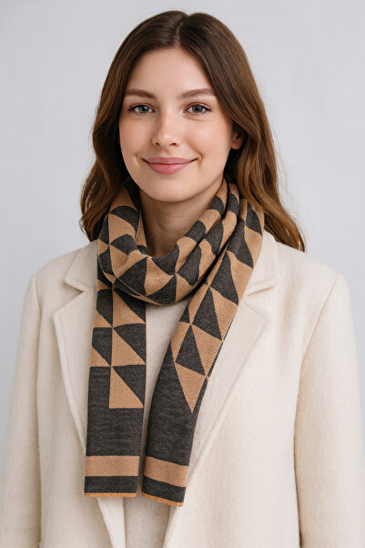 Sebir Moda وشاح محبوك منقوش على شكل مثلث