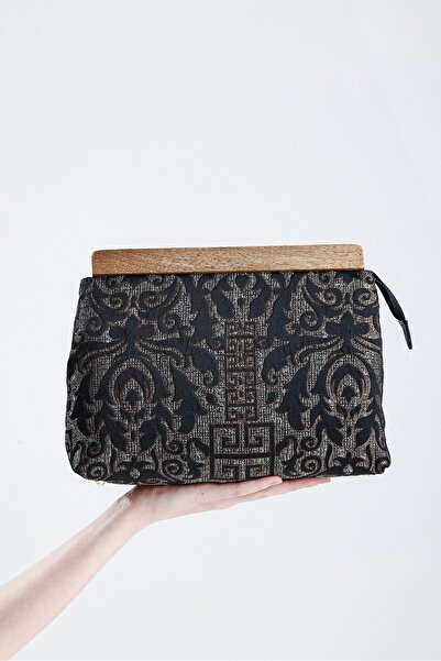 HEYBE'S Дамска черна клъч чанта с автентичен модел