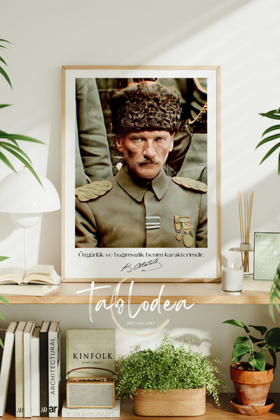 tablodea Atatürk Ahşap Çerçeveli Poster Tablo, Atatürk Tablo, Çerçeveli Atatü...