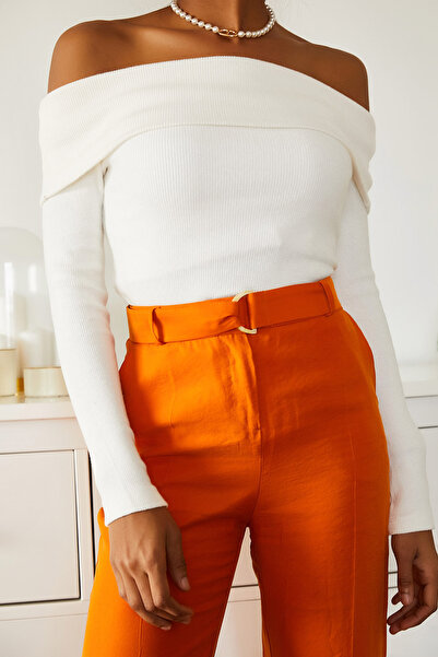 Pafi Moda Eldon de înaltă calitate - Pulover alb pentru femei cu guler Madonna