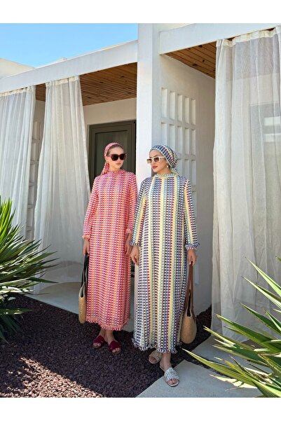 Melike Tatar Πολύχρωμο φόρεμα με λεπτομέρεια βολάν 32-3589