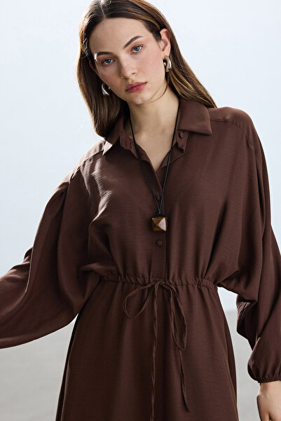 BE BLUE Φόρεμα καφέ με κορδόνι στη μέση