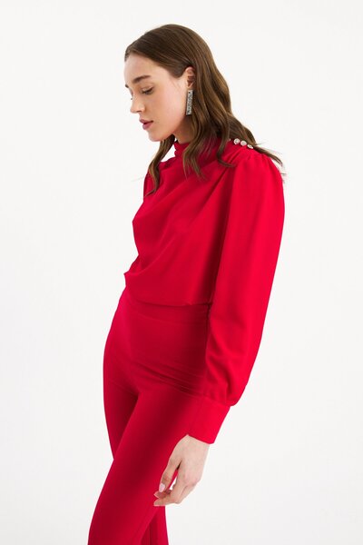 Sateen Düğmeleri Taş Detaylı Bluz - Kırmızı