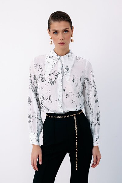 Sateen Сорочка з широким коміром з перлами - Екрю-Срібло