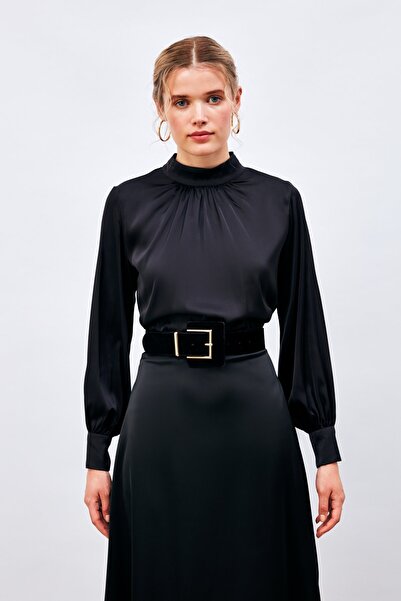 Sateen Yaka Detaylı Saten Bluz - Siyah