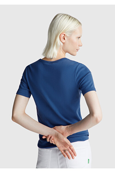 United Colors of Benetton Γυναικείο Μπλουζάκι Benetton Basic με Στάμπα από 100% Βαμβάκι σε Μπλε Λουλάκι