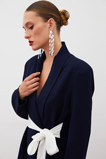 Sateen Яке с колан с дълга талия - тъмно синьо